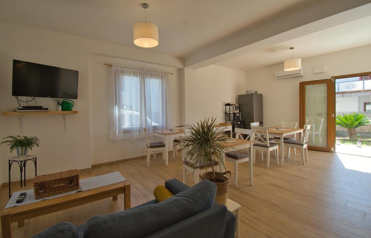 Hotel Dommu Livia à Lotzorai Extérieur photo