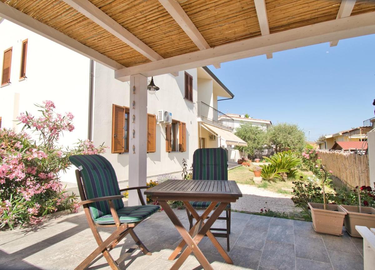 Hotel Dommu Livia à Lotzorai Extérieur photo