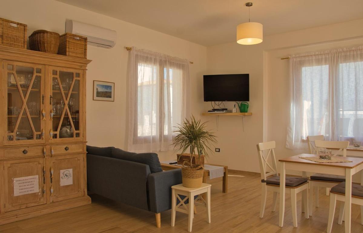 Hotel Dommu Livia à Lotzorai Extérieur photo