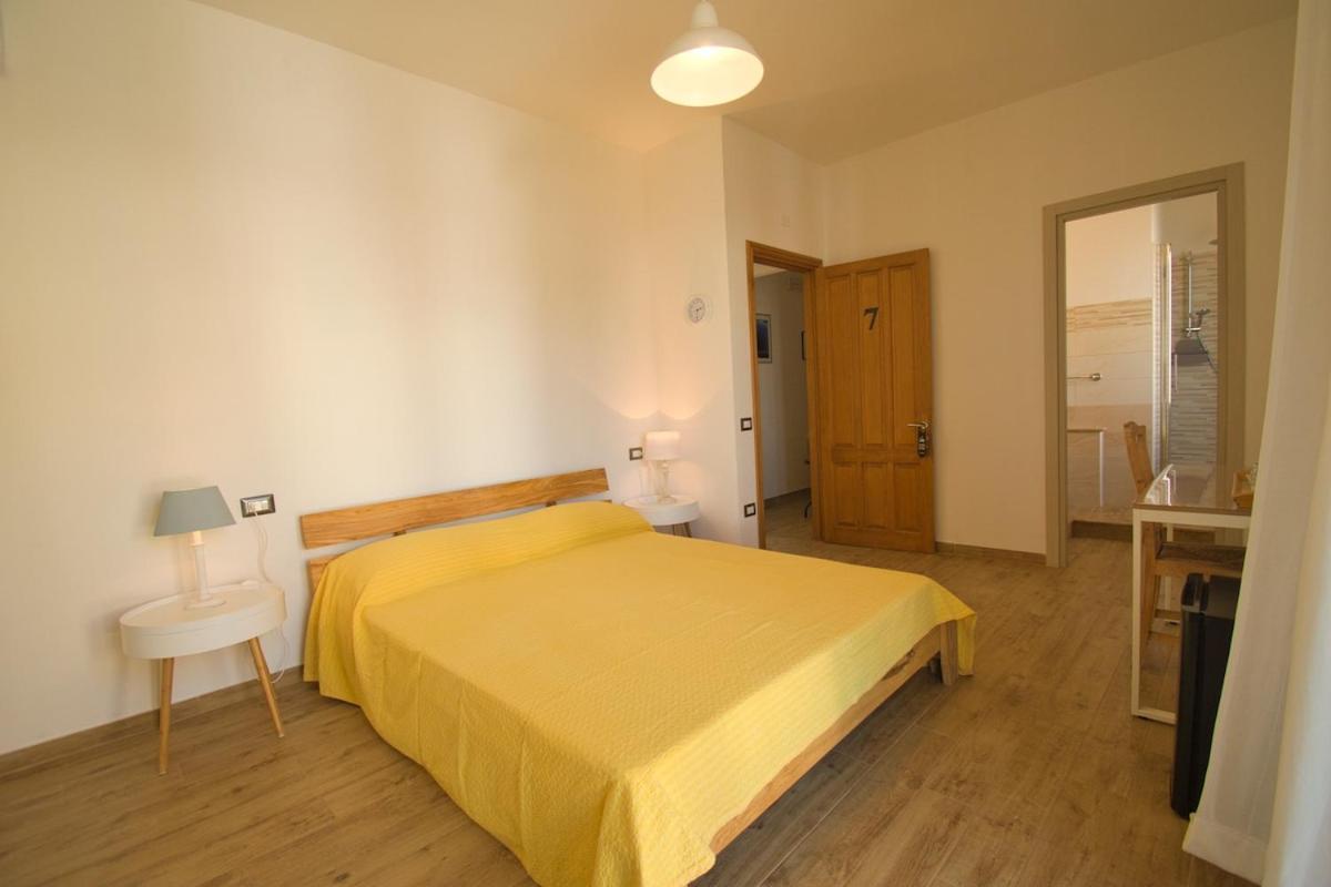 Hotel Dommu Livia à Lotzorai Extérieur photo